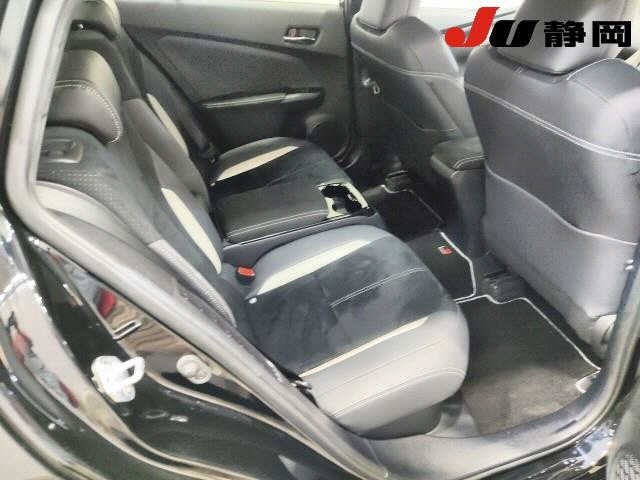 Toyota PRIUS PHV 2018 8310824-8