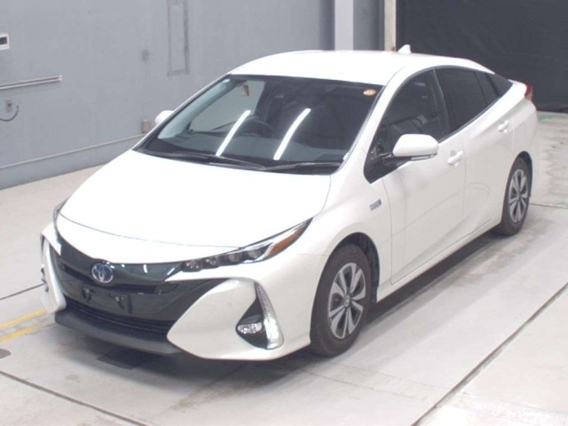 Toyota PRIUS PHV 2017 8310828-0