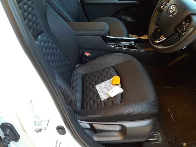 Toyota PRIUS PHV 2017 8310828-8