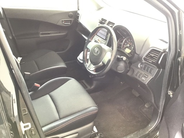 Toyota RACTIS 2011 8321847-5