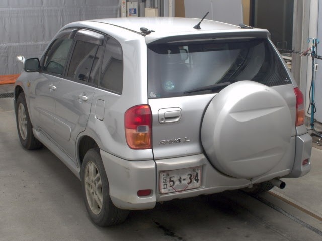 Toyota RAV4 2000 8321142-1