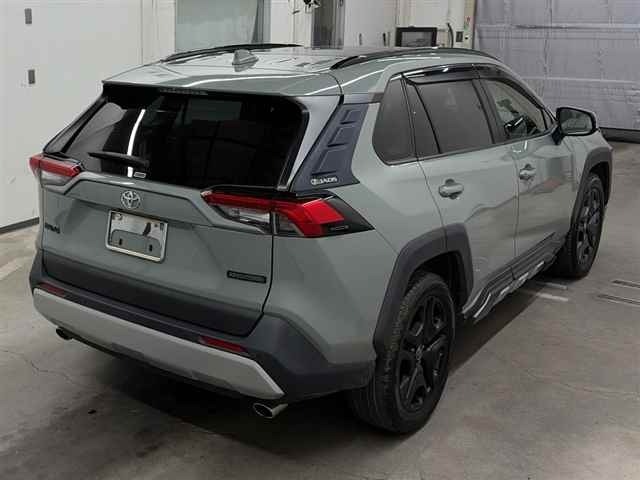 Toyota RAV4 2022 8321216-5