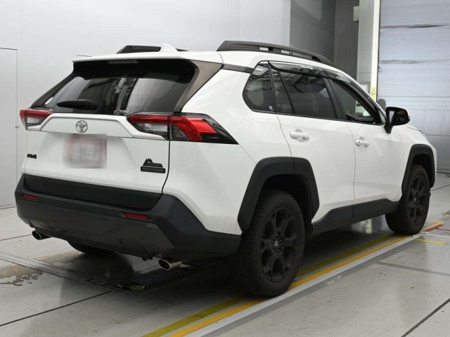 Toyota RAV4 2022 8321252-1