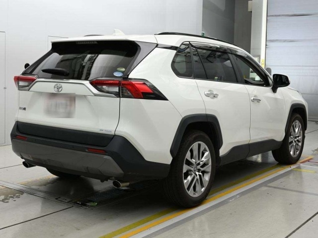 Toyota RAV4 2020 8321253-1