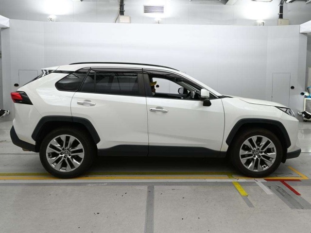 Toyota RAV4 2020 8321253-3