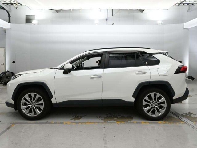 Toyota RAV4 2020 8321253-4