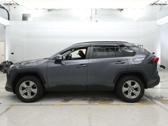 Toyota RAV4 2022 8321265-4