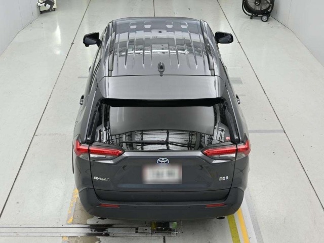 Toyota RAV4 2022 8321265-8