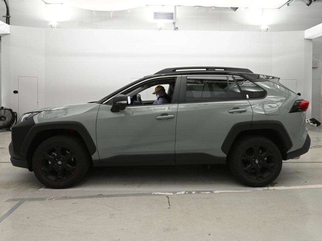 Toyota RAV4 2023 8321273-4