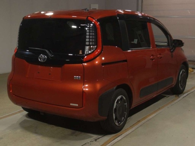 Toyota SIENTA 2024 8320445-1