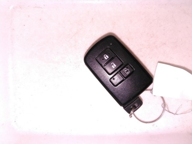 Toyota SIENTA 2015 8320550-10