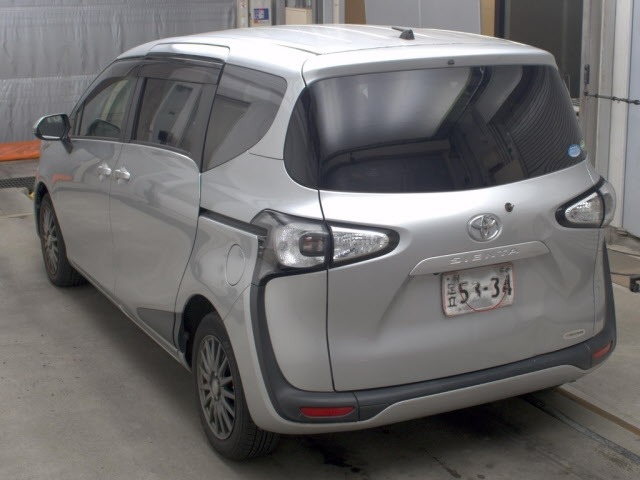 Toyota SIENTA 2017 8320551-1