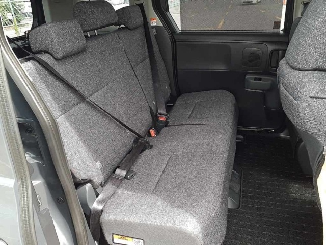 Toyota SIENTA 2025 8320573-10