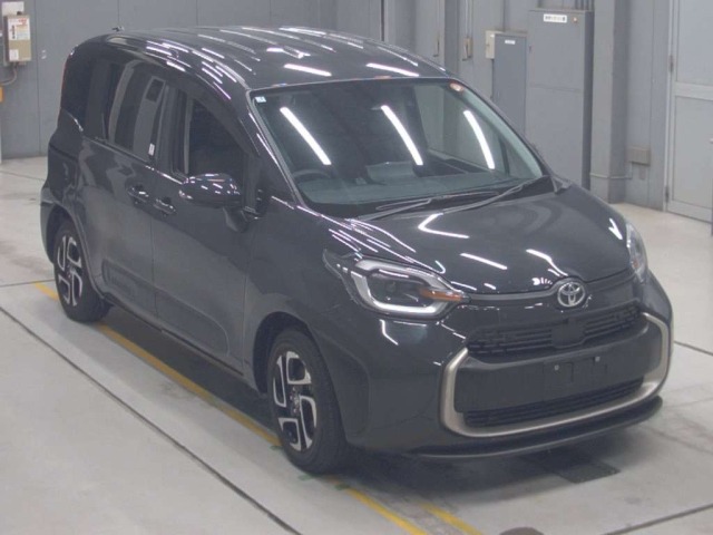 Toyota SIENTA 2025 8320573-5