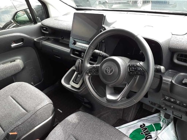 Toyota SIENTA 2025 8320573-7