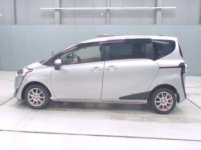 Toyota SIENTA 2015 8320580-4