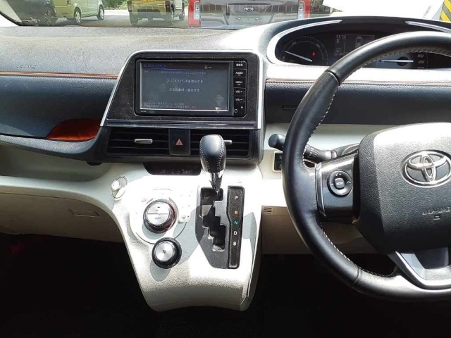 Toyota SIENTA 2015 8320580-9
