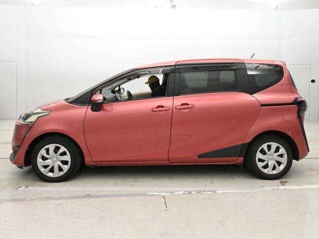 Toyota SIENTA 2016 8320587-4