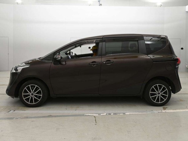 Toyota SIENTA 2019 8320595-4