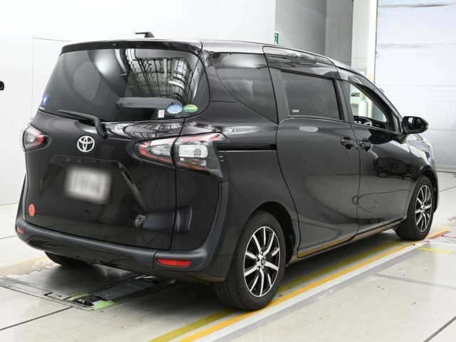 Toyota SIENTA 2017 8320597-1