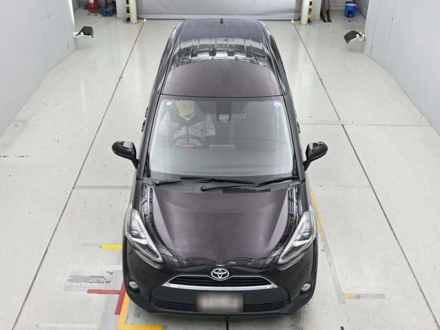 Toyota SIENTA 2017 8320597-7