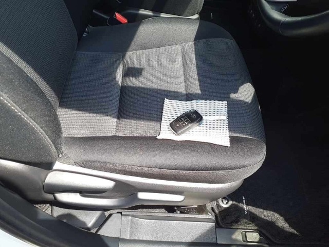 Toyota SIENTA 2021 8320604-10