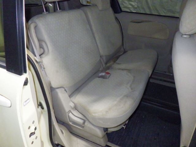 Toyota SIENTA 2007 8320605-5