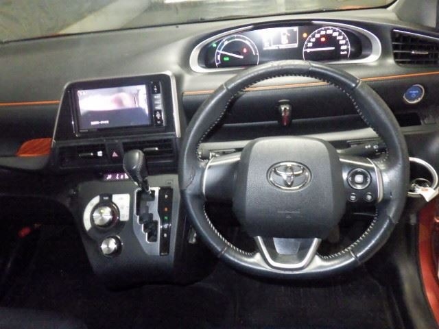 Toyota SIENTA 2016 8320606-4