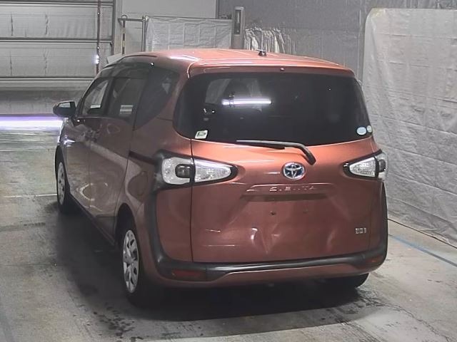 Toyota SIENTA 2016 8320606-8
