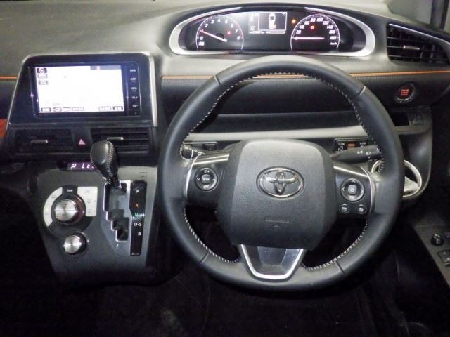 Toyota SIENTA 2016 8320607-4