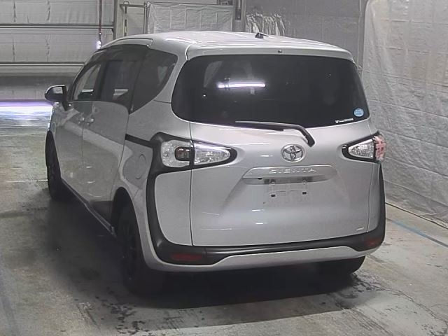 Toyota SIENTA 2016 8320607-8