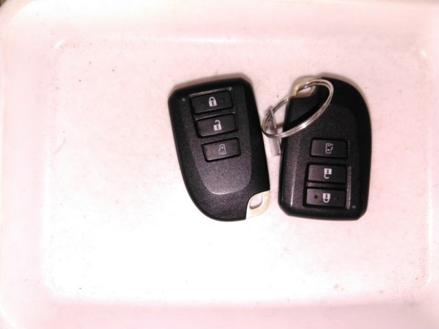 Toyota SPADE 2016 8311211-10