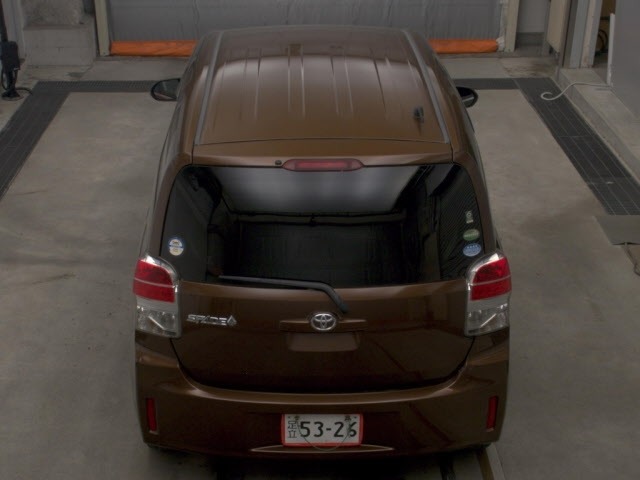 Toyota SPADE 2016 8311211-7