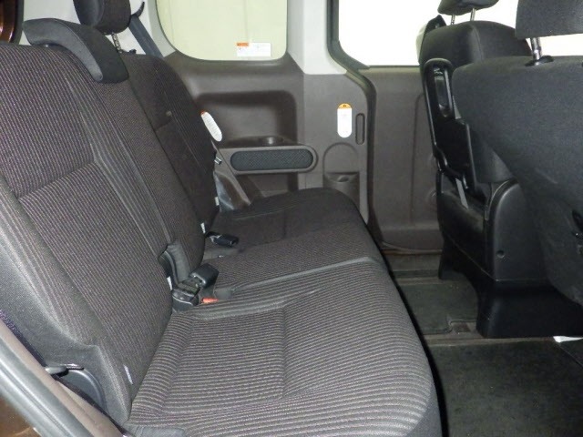 Toyota SPADE 2016 8311211-8