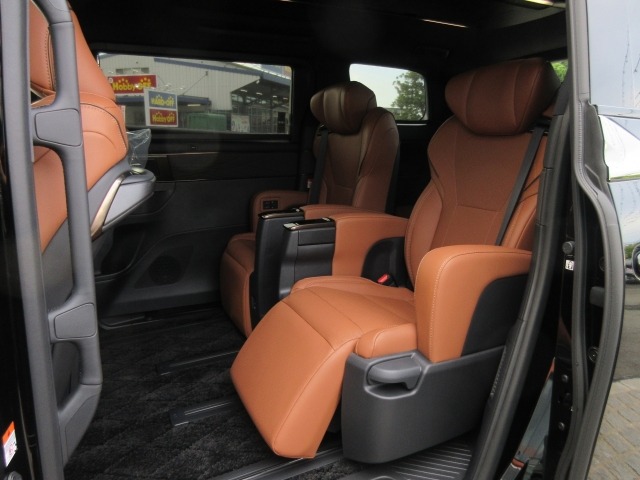 Toyota VELLFIRE 2026 8320932-10