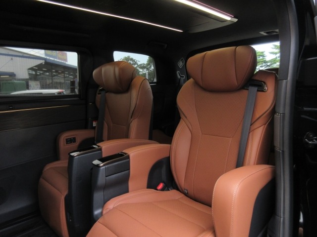 Toyota VELLFIRE 2026 8320932-11