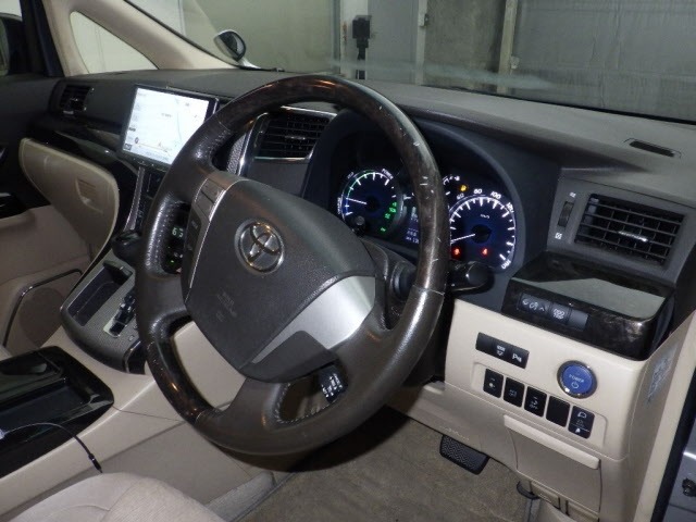 Toyota VELLFIRE 2013 8320958-3