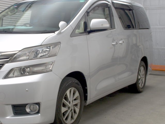 Toyota VELLFIRE 2013 8320958-4