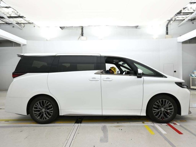 Toyota VELLFIRE 2026 8320968-3