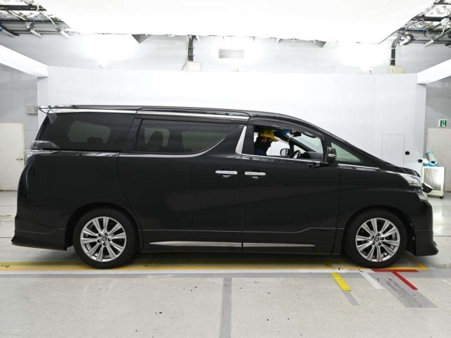 Toyota VELLFIRE 2017 8320983-3