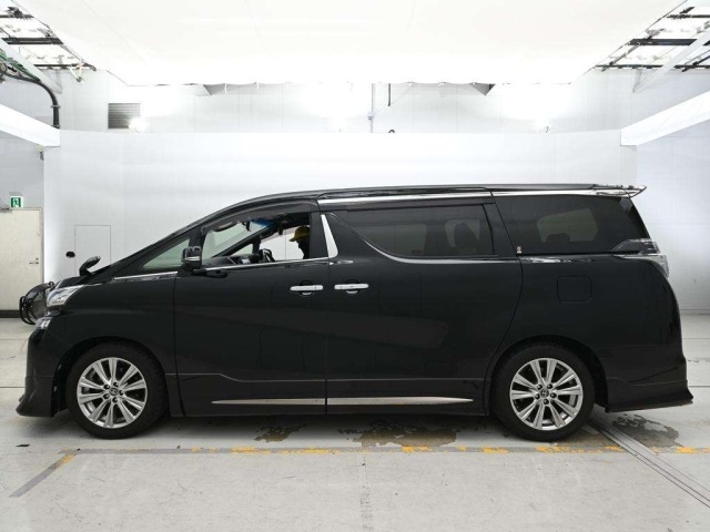 Toyota VELLFIRE 2017 8320983-4