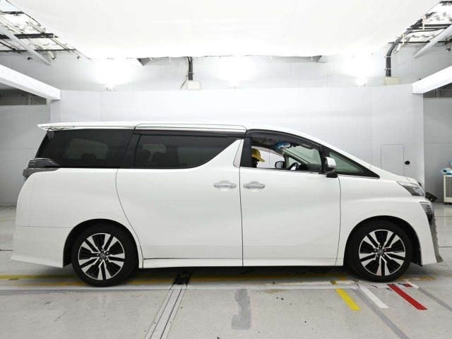 Toyota VELLFIRE 2018 8320985-3