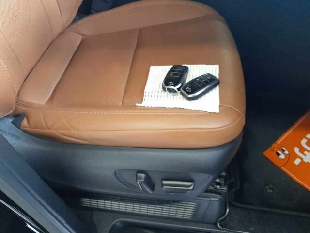 Toyota VELLFIRE 2023 8320993-10