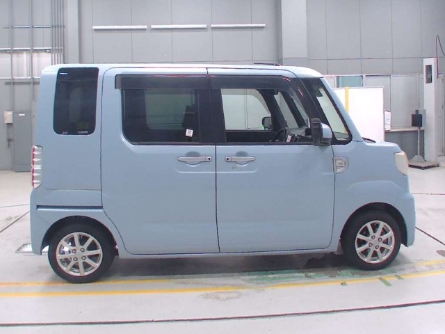 Daihatsu WAKE 2017 8319952-3