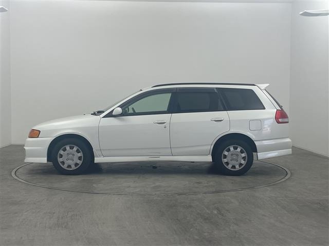 Nissan Wingroad 2000 8322804-15