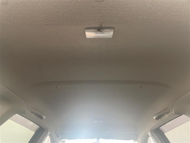 Nissan Wingroad 2000 8322804-18