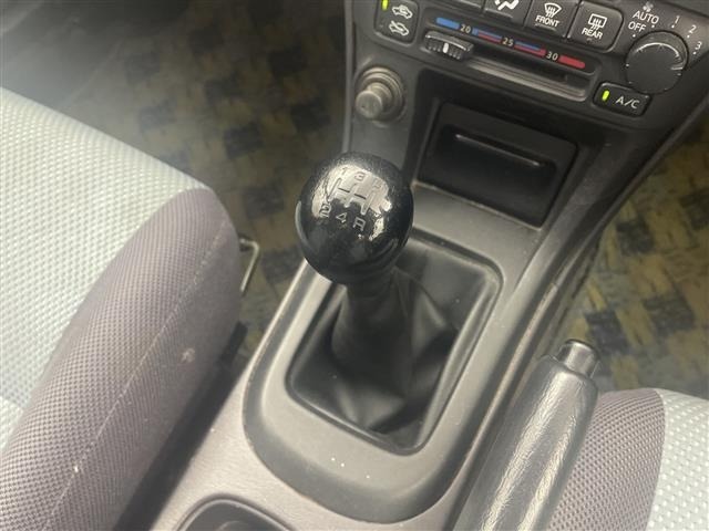 Nissan Wingroad 2000 8322804-20