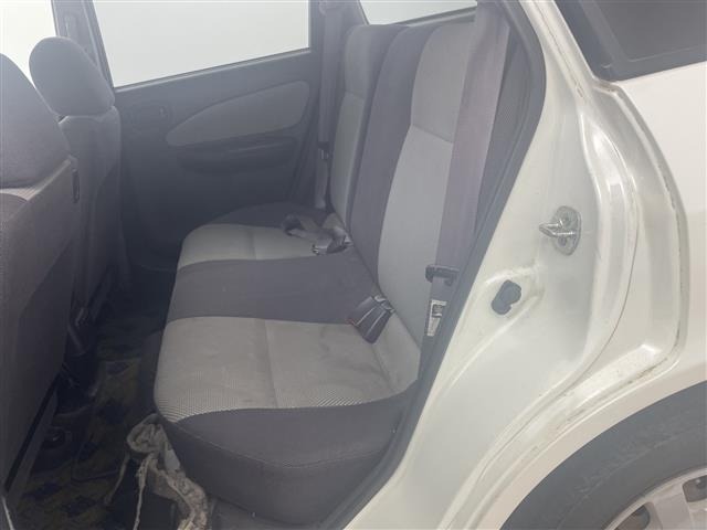 Nissan Wingroad 2000 8322804-3