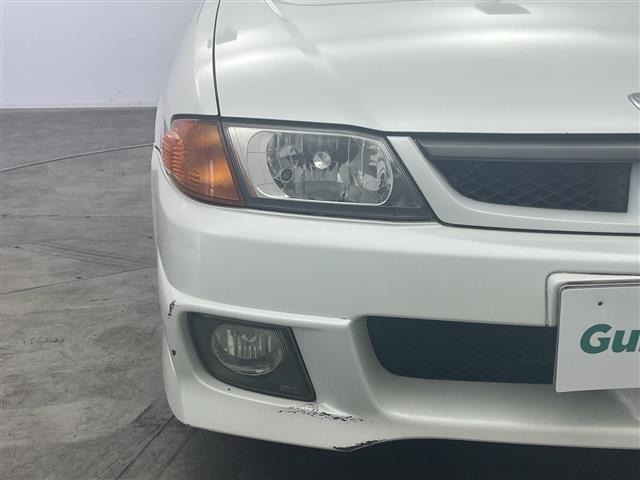 Nissan Wingroad 2000 8322804-4