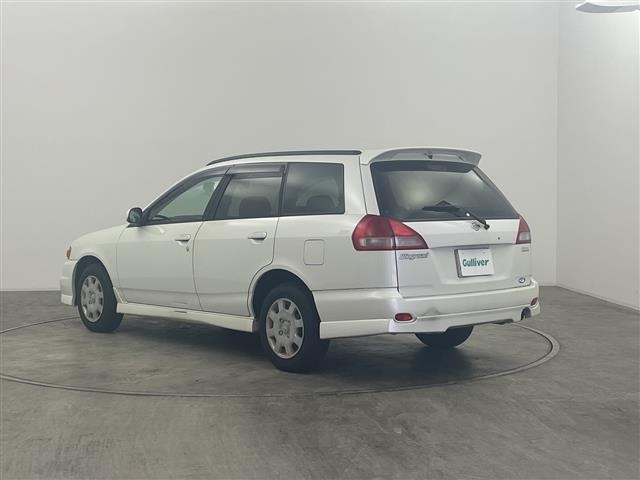 Nissan Wingroad 2000 8322804-7